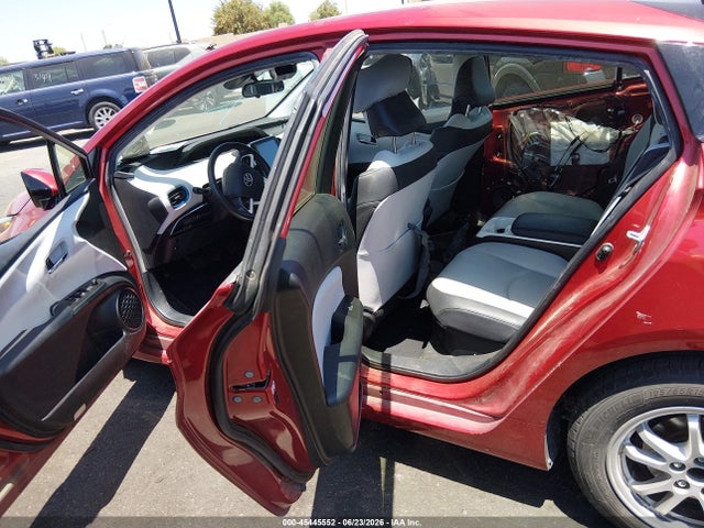 JTDKARFP7H3038821 Toyota Prius Prime Premium