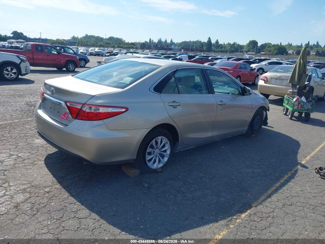 Toyota CAMRY LE 2015 4T4BF1FK3FR474288 Image 4