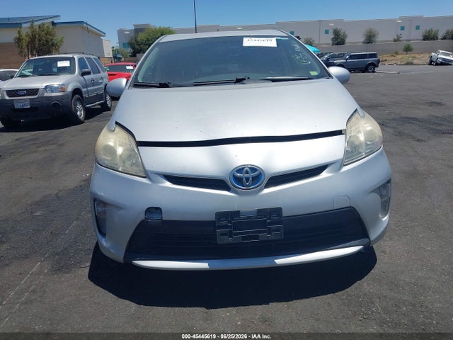 Toyota Prius Two 2014 JTDKN3DU7E0394404 Image 13