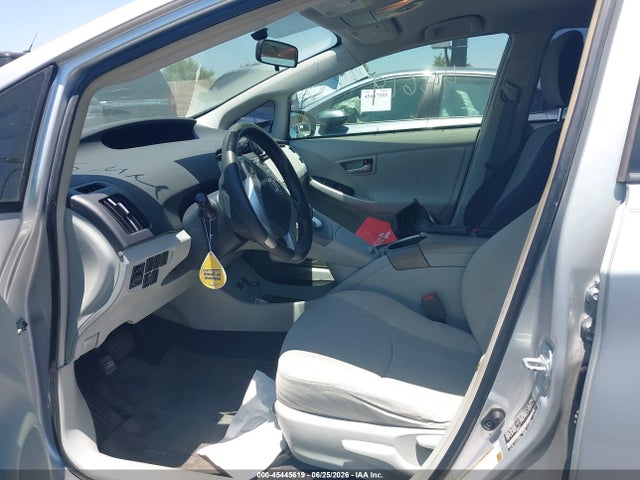 Toyota Prius Two 2014 JTDKN3DU7E0394404 Image 5