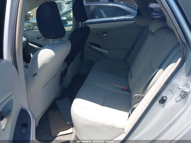 Toyota Prius Two 2014 JTDKN3DU7E0394404 Image 8