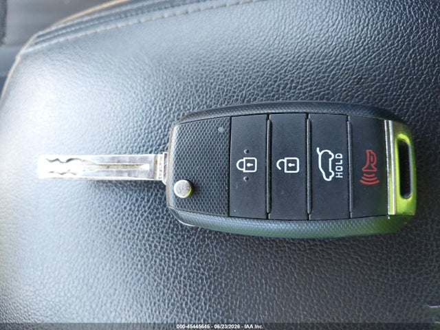 Продажа на аукционе авто 2017 Kia Sportage Lx, vin: KNDPMCAC8H7235066, номер лота: 45445645