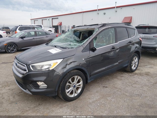 Ford ESCAPE SE 2018 1FMCU9GD3JUA87185 Image 2