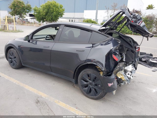 Продажа на аукционе авто 2024 Tesla Model Y Long Range Dual Motor All-wheel Drive, vin: 7SAYGDEE2RF159825, номер лота: 45445765