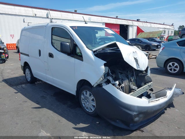 2015 3N6CM0KN1FK736485 zdjęcie główne