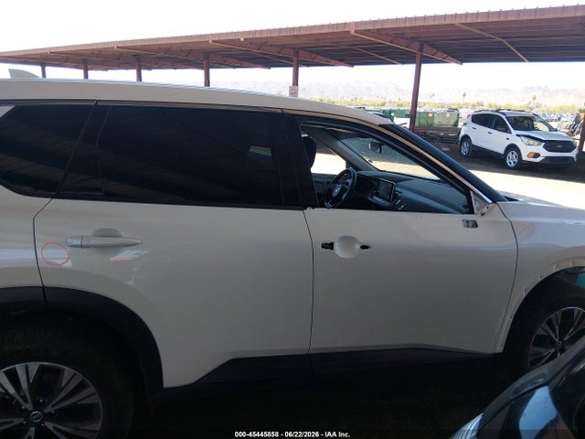 JN8AT3BB0MW229605 Nissan Rogue Sv Intelligent Awd