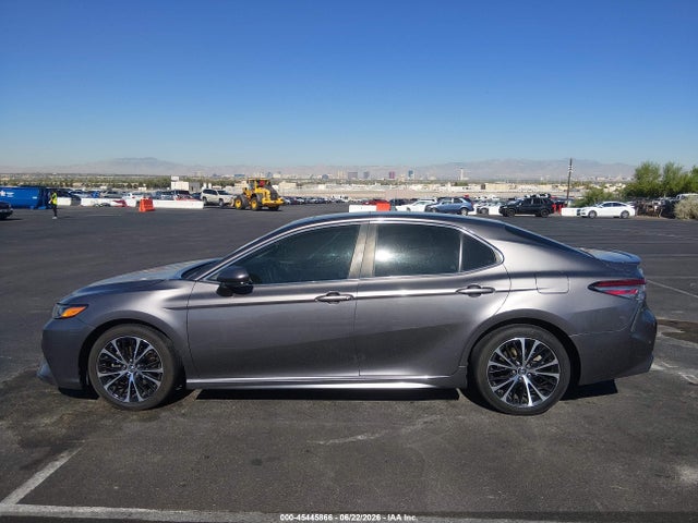 4T1B11HK5JU501084 Toyota CAMRY SE