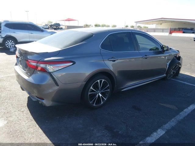 4T1B11HK5JU501084 Toyota CAMRY SE
