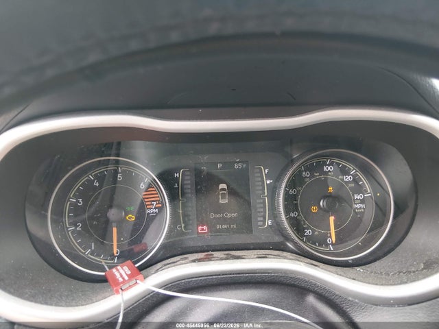 Продажа на аукционе авто 2018 Jeep Cherokee Latitude Plus Fwd, vin: 1C4PJLLB0JD604605, номер лота: 45445956