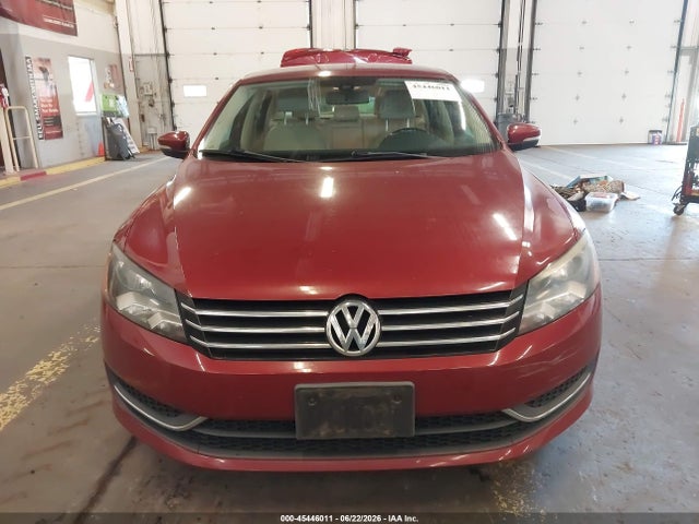 2015 Volkswagen Passat 1.8t Wolfsburg Edition მანქანა იყიდება აუქციონზე, vin: 1VWAT7A3XFC072583, აუქციონის ნომერი: 45446011