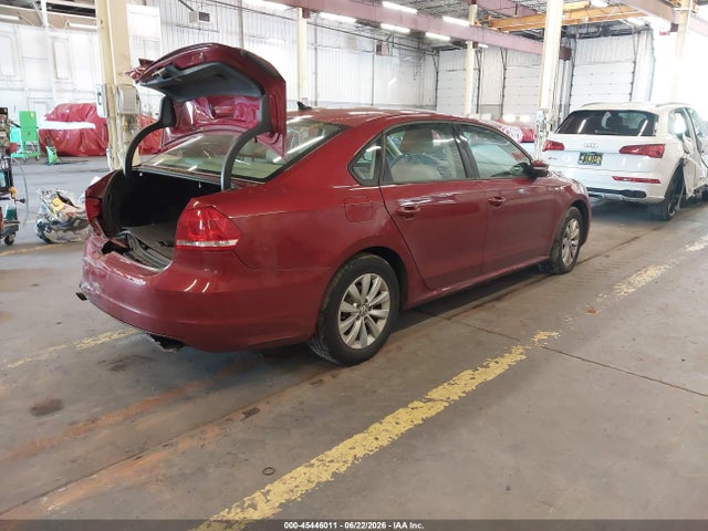 2015 Volkswagen Passat 1.8t Wolfsburg Edition მანქანა იყიდება აუქციონზე, vin: 1VWAT7A3XFC072583, აუქციონის ნომერი: 45446011