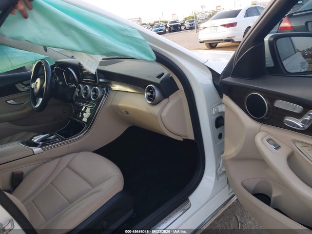 Продаж на аукціоні авто 2015 Mercedes-benz C 300, vin: 55SWF4JB3FU088390, номер лоту: 45446046