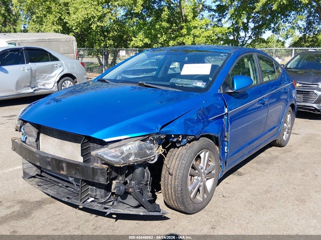KMHD84LF3HU190975 Hyundai ELANTRA SE