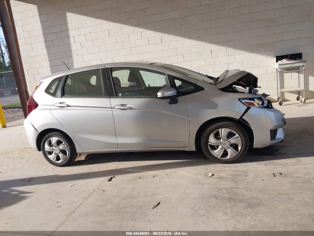 Honda FIT LX 2016 JHMGK5H59GX033357 Image 14