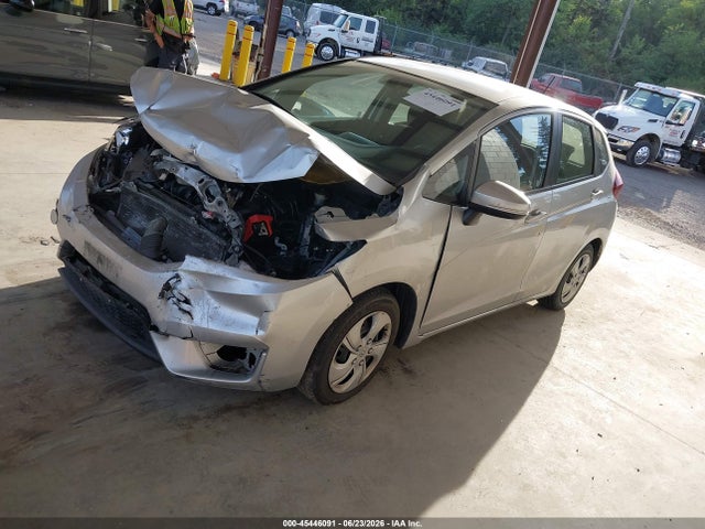 Honda FIT LX 2016 JHMGK5H59GX033357 Image 2