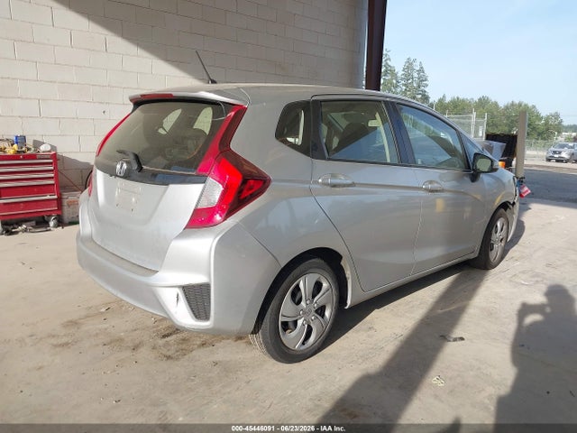 Honda FIT LX 2016 JHMGK5H59GX033357 Image 4