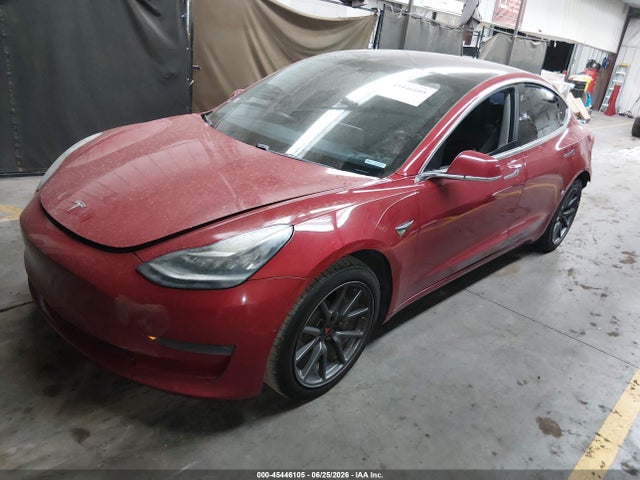 45446105 :رقم المزاد ، 5YJ3E1EA8JF034115 vin ، 2018 Tesla Model 3 Long Range/mid Range مزاد بيع