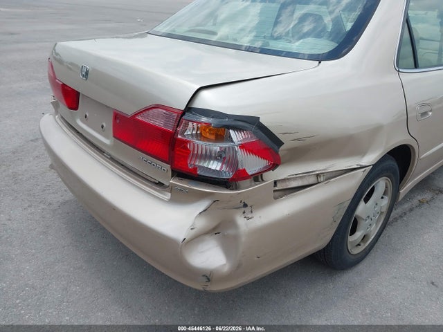 45446126 :رقم المزاد ، JHMCG6671YC015034 vin ، 2000 Honda Accord 2.3 Ex مزاد بيع