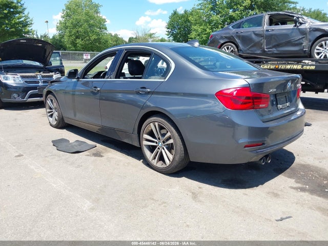 45446142 :رقم المزاد ، WBA8D9C56JA615423 vin ، 2018 Bmw 330i Xdrive مزاد بيع