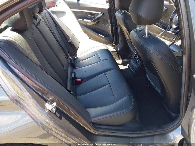 45446142 :رقم المزاد ، WBA8D9C56JA615423 vin ، 2018 Bmw 330i Xdrive مزاد بيع