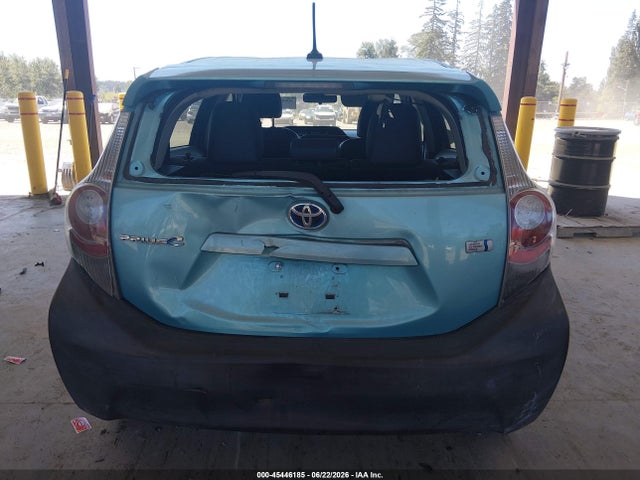 Toyota Prius C Four 2014 JTDKDTB32E1066993 Image 16