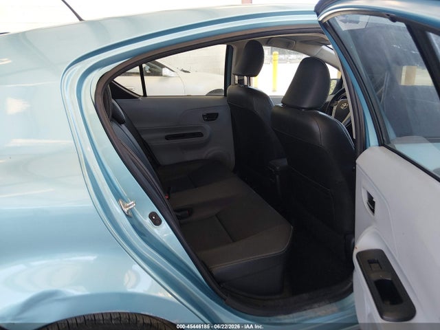 Toyota Prius C Four 2014 JTDKDTB32E1066993 Image 8