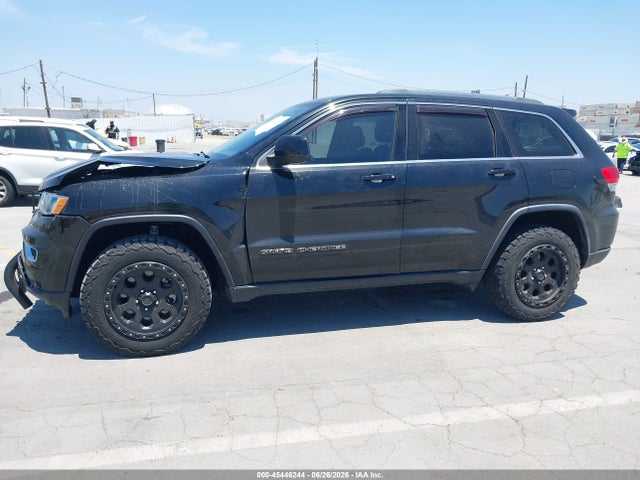 Jeep Grand Cherokee Laredo 2017 1C4RJEAG0HC813510 Image 14