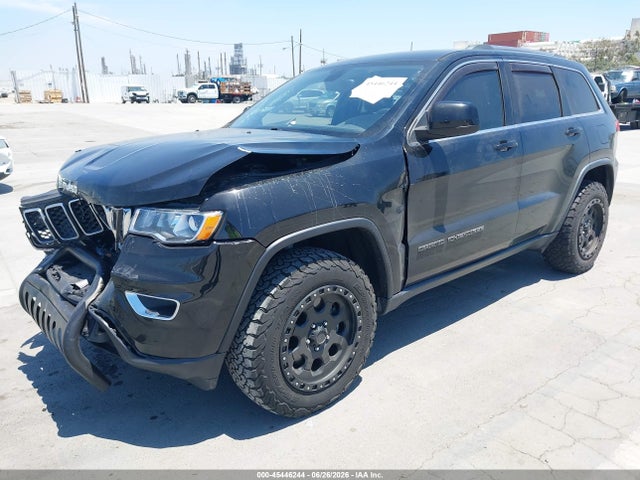 Jeep Grand Cherokee Laredo 2017 1C4RJEAG0HC813510 Image 2