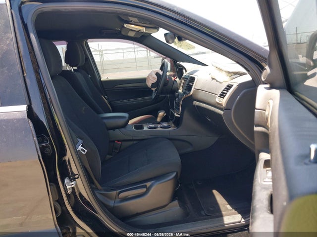 Jeep Grand Cherokee Laredo 2017 1C4RJEAG0HC813510 Image 5
