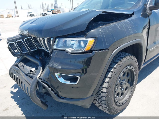 Jeep Grand Cherokee Laredo 2017 1C4RJEAG0HC813510 Image 6
