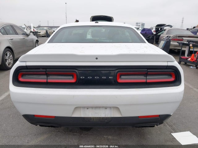 2C3CDZBT5KH557115 Dodge Challenger R/t