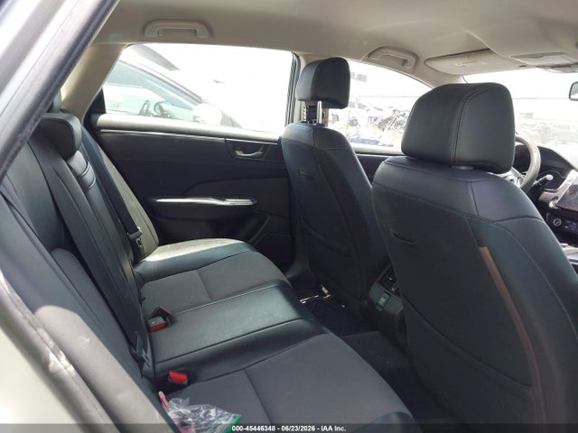 JHMZC5F11JC023801 Honda CLARITY PLUG-IN HYBRID