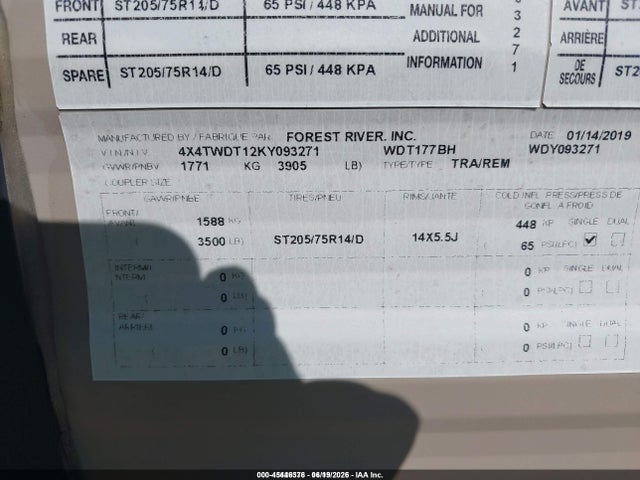 45446376 :رقم المزاد ، 4X4TWDT12KY093271 vin ، 2019 Forest River Wildwood مزاد بيع