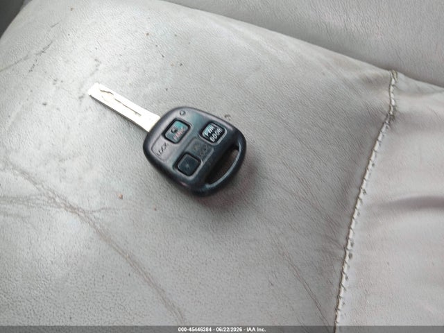 45446384 :رقم المزاد ، 2T2HK31UX8C081828 vin ، 2008 Lexus Rx 350 مزاد بيع