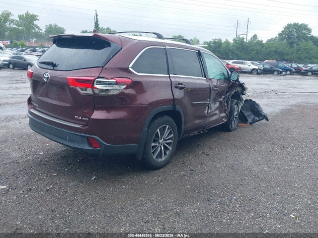 Toyota Highlander Xle 2017 5TDJZRFH5HS375581 Image 4