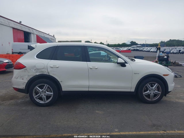 45446391 :رقم المزاد ، WP1AE2A27BLA91592 vin ، 2011 Porsche Cayenne Hybrid S مزاد بيع