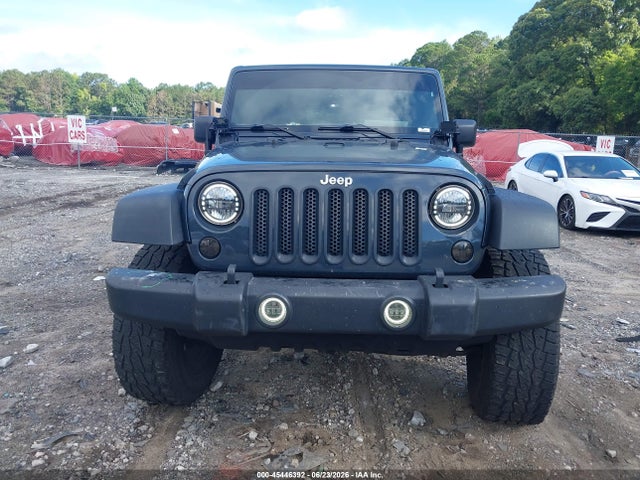 1C4BJWDG7HL721149 Jeep Wrangler Unlimited Sport 4x4