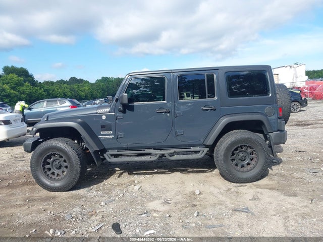 1C4BJWDG7HL721149 Jeep Wrangler Unlimited Sport 4x4