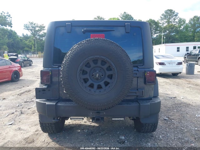 1C4BJWDG7HL721149 Jeep Wrangler Unlimited Sport 4x4
