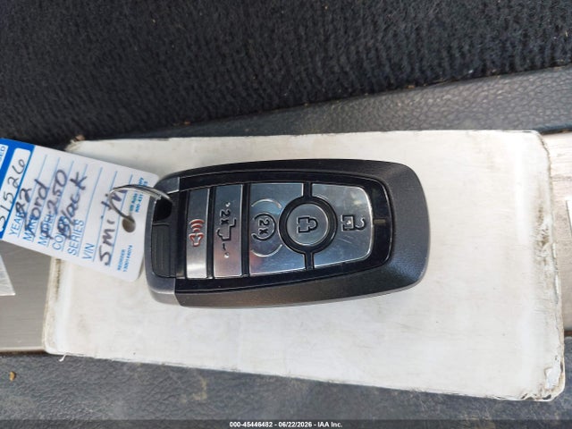 1FT7W2BT4NEE75757 Ford F-250 Platinum