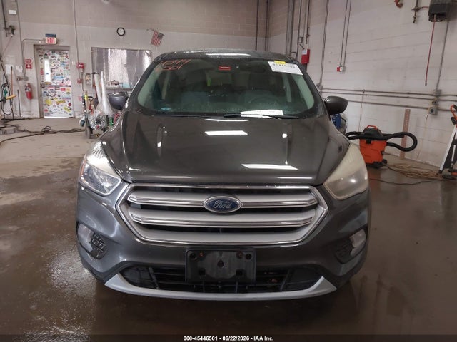 Продаж на аукціоні авто 2019 Ford Escape Se, vin: 1FMCU9GD8KUA00320, номер лоту: 45446501