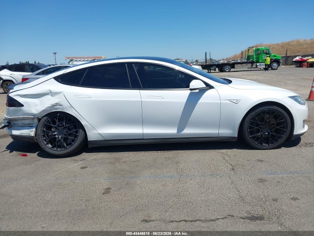 Tesla Model S 70d/85d/p85d 2015 5YJSA1H2XFF085196 Image 12