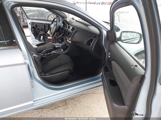 Продаж на аукціоні авто 2012 Chrysler 200 Touring, vin: 1C3CCBBB4CN144239, номер лоту: 45446522