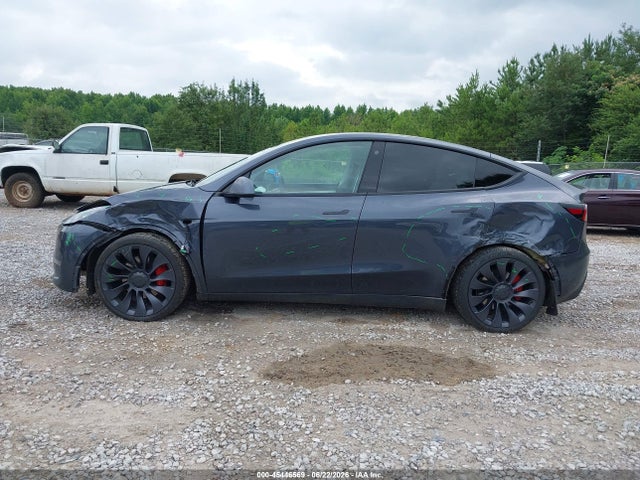 7SAYGDEF0NF381976 Tesla Model Y Performance Dual Motor All-wheel Drive