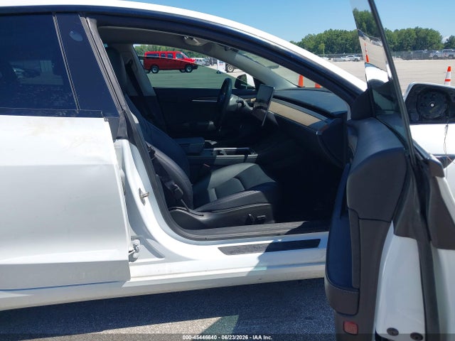 Продажа на аукционе авто 2023 Tesla Model 3 Rear-wheel Drive, vin: 5YJ3E1EAXPF576552, номер лота: 45446640