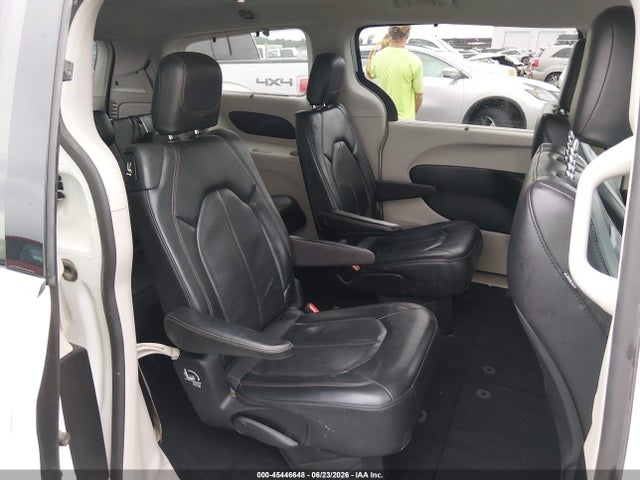 45446648 :رقم المزاد ، 2C4RC1BG3KR626018 vin ، 2019 Chrysler Pacifica Touring L مزاد بيع