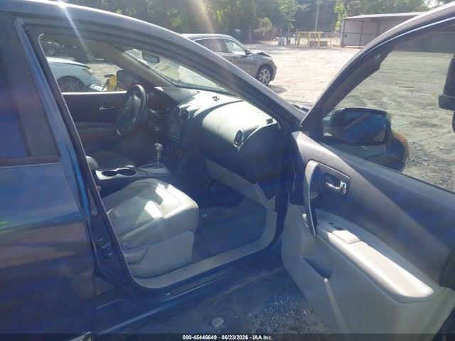 JN8AS5MT2EW603136 Nissan Rogue Select S