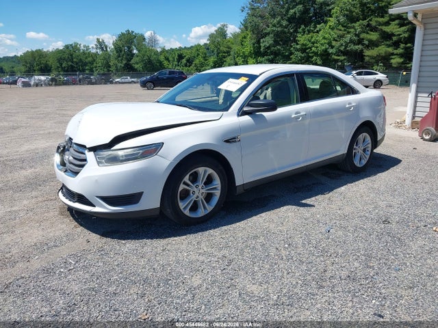 Ford TAURUS SE 2017 1FAHP2D81HG145275 Image 2