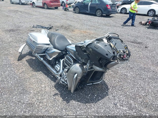 Harley-Davidson Fltruse Cvo Road Glide 2016 1HD1TAN18GB959288 zdjęcie główne