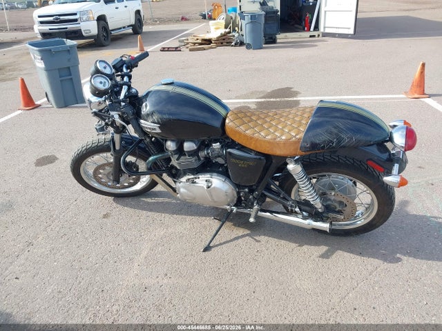 45446685 :رقم المزاد ، SMT920K1XET641414 vin ، 2014 Triumph Motorcycle Thruxton مزاد بيع